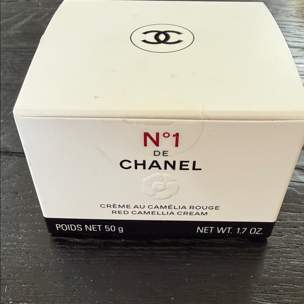 CHANEL White Box with Red Accent N°1 Camellia